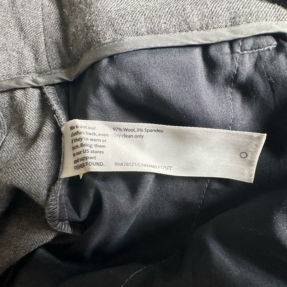 Size 0 Eileen Fisher grey wool trouser - Picture 3 of 3